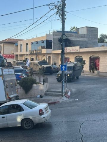 قوات الاحتلال تعتقل شقيقين شرق بيت لحم وتقتحم بيت جالا