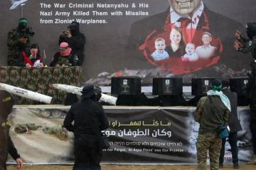 كتائب القسام تواصل عملية البحث عن جثث الأسرى الإسرائيليين تحت الأنقاض (شاهد)