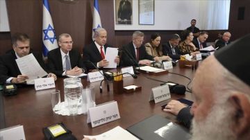 نتنياهو يناور قانونيا لتفادي لجنة التحقيق في فشل السابع من أكتوبر نتنياهو يناور قانونيا لتفادي لجنة التحقيق في فشل السابع من أكتوبر