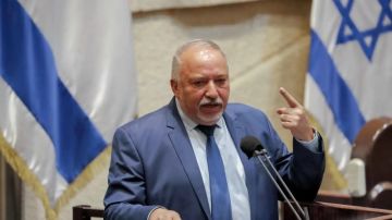 اقتربوا من الملاجئ.. ليبرمان يدعو للاستعداد لحرب وشيكة مع إيران