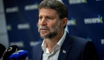 سموتريتش للسعودية: استمروا في ركوب الجمال سموتريتش للسعودية: استمروا في ركوب الجمال