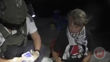 اسرائيل ترحل 137 من منظمي أسطول غزة إلى تركيا