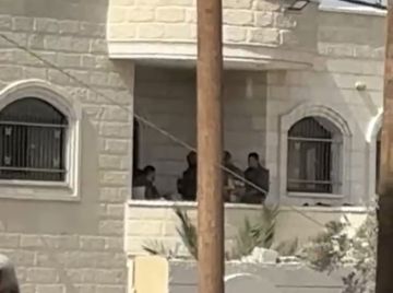 الاحتلال يغلق شمال دير بلوط ويحولها لمنطقة عسكرية الاحتلال يغلق شمال دير بلوط ويحولها لمنطقة عسكرية