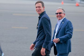 مصدر: مبعوثا ترامب لن يغادرا إسرائيل حتى تنفيذ المرحلة الأولى من الاتفاق مع حماس مصدر: مبعوثا ترامب لن يغادرا إسرائيل حتى تنفيذ المرحلة الأولى من الاتفاق مع حماس