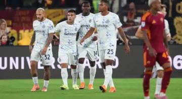 إنتر يصعد إلى صدارة الكالتشيو على أكتاف روما