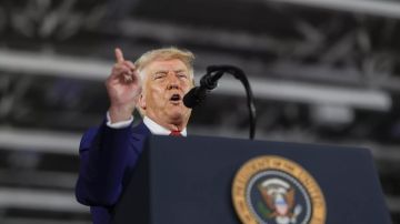 ترامب يؤكد لعائلات الأسرى الإسرائيليين التزامه بإعادة أبنائهم ترامب يؤكد لعائلات الأسرى الإسرائيليين التزامه بإعادة أبنائهم