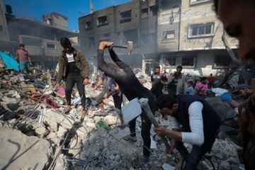 اليوم الاول لوقف اطلاق النار.. خروقات اسرائيلية بالجملة اليوم الاول لوقف اطلاق النار.. خروقات اسرائيلية بالجملة