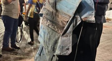 سياسة جديدة خلال 30 يوما.. الاحتلال يماطل في السماح بدخول الصحافيين لغزة سياسة جديدة خلال 30 يوما.. الاحتلال يماطل في السماح بدخول الصحافيين لغزة