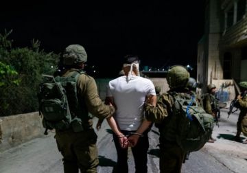 قوات الاحتلال تعتقل ثلاثة شبان من دير بلوط غرب سلفيت قوات الاحتلال تعتقل ثلاثة شبان من دير بلوط غرب سلفيت