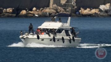 البحرية الإسرائيلية تهاجم سفن أسطول الحرية التركي المتجهة إلى غزة البحرية الإسرائيلية تهاجم سفن أسطول الحرية التركي المتجهة إلى غزة