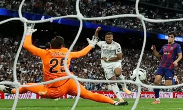 محدث: ريال مدريد يفوز على برشلونة ويوسع الفارق بصدارة الدوري