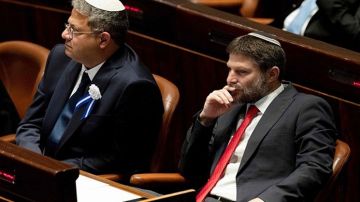 انقسام في المشهد الإسرائيلي يهدد الحكومة بالانهيار في ظل مقترح ترامب لغزة