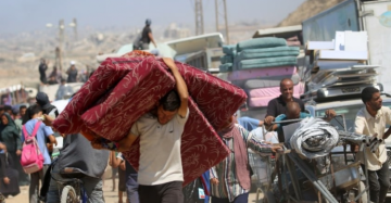 رغم الإعلان عن التوصل لاتفاق : الاحتلال يواصل غاراته على غزة ويحذر من العودة شمالا