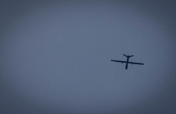 إعلام عبري: إطلاق صواريخ اعتراضية في سماء إيلات بعد تسلل طائرة مسيرة من اليمن (فيديو)