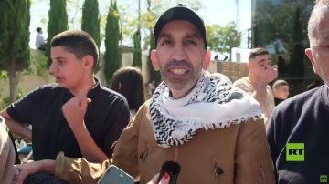 الكلمات الأولى لأسرى فلسطينيين محررين بعد وصولهم إلى رام الله