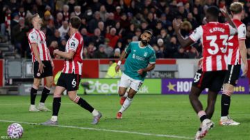 ليفربول يسقط أمام برنتفورد ويعاني من هزيمته الرابعة على التوالي بالدوري الإنجليزي ليفربول يسقط أمام برنتفورد ويعاني من هزيمته الرابعة على التوالي بالدوري الإنجليزي