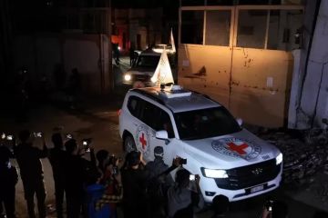 القسام تسلم دفعة جديدة من جثث الأسرى الإسرائيليين  القسام تسلم دفعة جديدة من جثث الأسرى الإسرائيليين