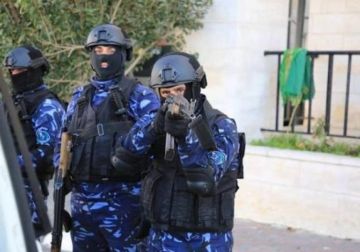 العقيد أبو سرور: شرطة بيت لحم تنفذ عشرات المهام الأمنية والمجتمعية وتعزز الأمن والشراكة مع المواطنين العقيد أبو سرور: شرطة بيت لحم تنفذ عشرات المهام الأمنية والمجتمعية وتعزز الأمن والشراكة مع المواطنين
