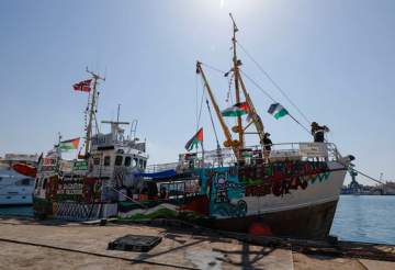 وصول 9 ماليزيين أفرجت عنهم إسرائيل إلى بلادهم