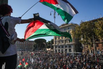 السلطات الإيطالية تحظر مظاهرة مؤيدة لفلسطين في بولونيا السلطات الإيطالية تحظر مظاهرة مؤيدة لفلسطين في بولونيا