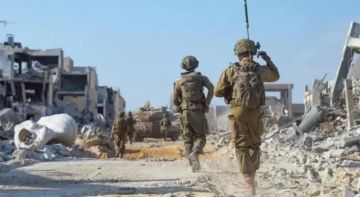 جندي إسرائيلي ينشر فيديو يفتخر فيه باختطاف عائلة فلسطينية من شمال غزة جندي إسرائيلي ينشر فيديو يفتخر فيه باختطاف عائلة فلسطينية من شمال غزة