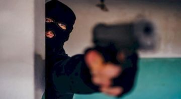 مجهولون مسلحون يسطون على محل صرافة في قباطية مجهولون مسلحون يسطون على محل صرافة في قباطية