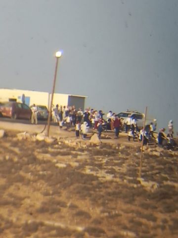 مستوطنون يهاجمون منازل في حوارة شرق يطا ويحاولون الاستيلاء على أحدها مستوطنون يهاجمون منازل في حوارة شرق يطا ويحاولون الاستيلاء على أحدها