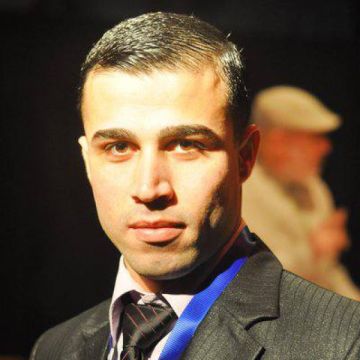 استشهاد الصحفي محمد المنيراوي وزوجته بغارة إسرائيلية وسط قطاع غزة استشهاد الصحفي محمد المنيراوي وزوجته بغارة إسرائيلية وسط قطاع غزة