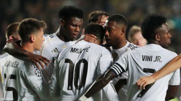 مبابي يقود ريال مدريد لاكتساح كايرات في دوري الأبطال