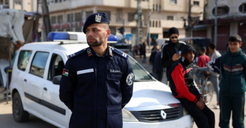 شرطة رفح تنجح في كشف قضية سرقة مبلغ مالي بقيمة 30 ألف دولار شرطة رفح تنجح في كشف قضية سرقة مبلغ مالي بقيمة 30 ألف دولار