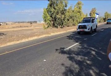 لحظة وصول الأسرى الإسرائيليين المحررين إلى معسكر ريعيم (فيديو)