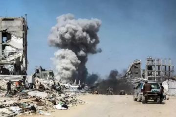 الاحتلال يستهدف باصا مدنيا في غزة في خرق جديد لاتفاق وقف إطلاق النار