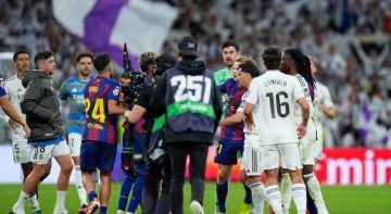 الاتحاد الإسباني يوضح موقفه من أزمة كارفاخال ولامين جمال بعد الكلاسيكو المشتعل