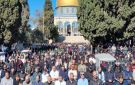 عشرات آلاف المصلين يؤدون صلاة الجمعة في المسجد الأقصى - ps