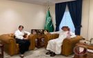 السفيرة الرمحي تزور سفير خادم الحرمين الشريفين في أبوظبي