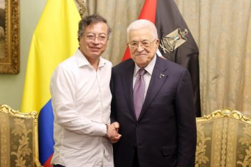 الرئيس يجتمع مع نظيره الكولومبي الرئيس يجتمع مع نظيره الكولومبي