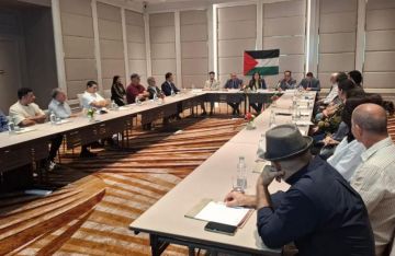 وزيرة الخارجية تبحث مع الجالية الفلسطينية في بانكوك آخر التطورات واحتياجاتهم القنصلية