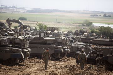 الجيش الإسرائيلي يعلن استهداف عناصر تابعة لحركة الجهاد الإسلامي جنوب قطاع غزة الجيش الإسرائيلي يعلن استهداف عناصر تابعة لحركة الجهاد الإسلامي جنوب قطاع غزة