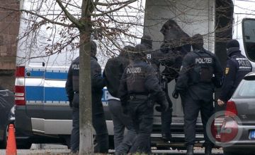 لندن: الكشف عن اعتقال نجل قيادي كبير في حماس