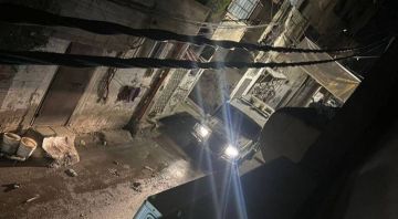 تخللها مواجهات في عدة مناطق: جيش الاحتلال ينفذ حملة اقتحامات واعتقالات واسعة في الضفة الغربية تخللها مواجهات في عدة مناطق: جيش الاحتلال ينفذ حملة اقتحامات واعتقالات واسعة في الضفة الغربية