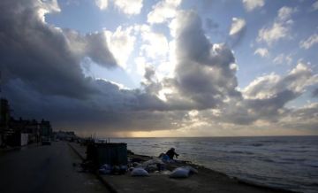 طقس فلسطين: انخفاض على درجات الحرارة وأمطار متفرقة ليلا