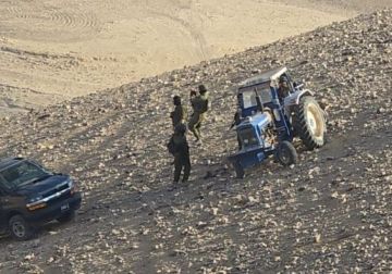 إصابات بالاختناق إثر اعتداء الاحتلال على مزارعين شرق بيت لحم إصابات بالاختناق إثر اعتداء الاحتلال على مزارعين شرق بيت لحم