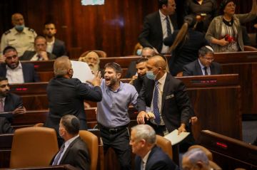 نقاش (إسرائيلي) يكشف تفاصيل قانون إعدام الأسرى: حقنة قاتلة.. بلا استئناف