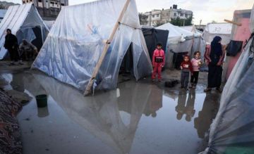 الشتاء يطل بهموم ثقيلة على خيام النازحين