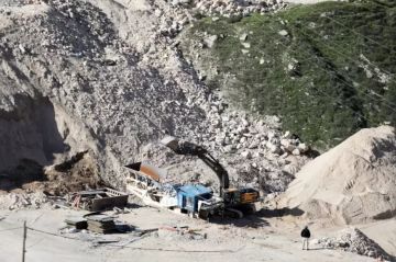 قلنديا... مشروع نفايات إسرائيلي يهدد العائلات المقدسية بالترحيل قلنديا... مشروع نفايات إسرائيلي يهدد العائلات المقدسية بالترحيل