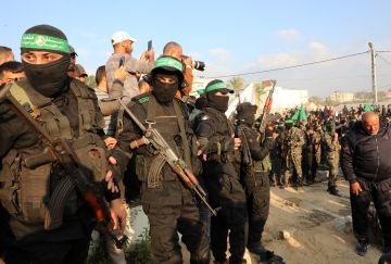 مسؤول مصري عن مقترح ترامب: الفلسطينيون لن يقبلوا بقوة أمنية أجنبية تدير قطاع غزة مسؤول مصري عن مقترح ترامب: الفلسطينيون لن يقبلوا بقوة أمنية أجنبية تدير قطاع غزة