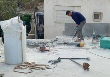 الاحتلال يجبر مقدسيا على هدم جزء من منزله في سلوان