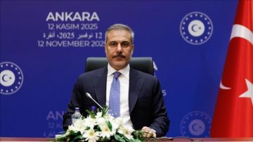 فيدان: حماس أظهرت إرادة واضحة لاتخاذ خطوات بناءة في اتفاق وقف إطلاق النار فيدان: حماس أظهرت إرادة واضحة لاتخاذ خطوات بناءة في اتفاق وقف إطلاق النار