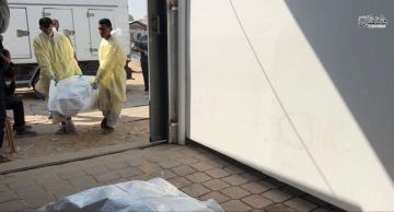 بالفيديو انتشال جثامين 35 شهيدا من عيادة الشيخ رضوان في مدينة غزة