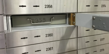 تقرير فقدان صناديق الأمانات في غزة يثير القلق ويضع البنوك تحت التدقيق